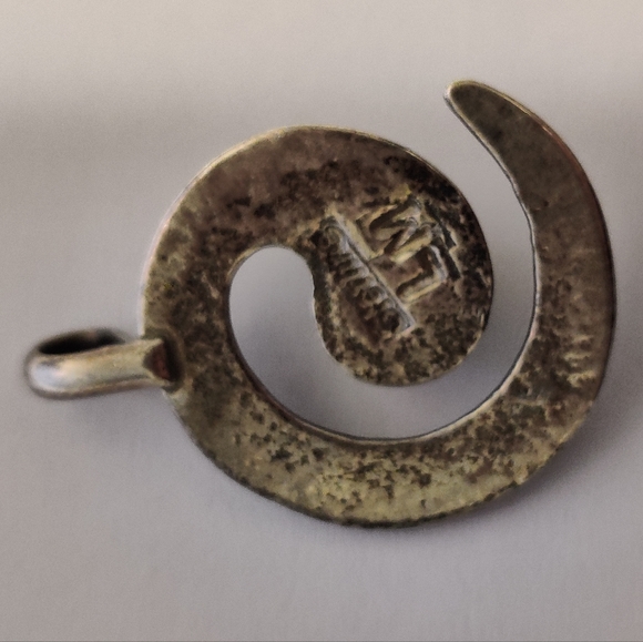 Leonard Maloney Navajo Modernist Sterling LM Pendant w/Coral - Picture 10 of 16